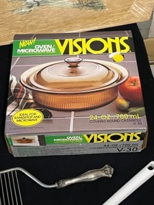Visions covered round casserole new, Serving Trays, Potato Masher