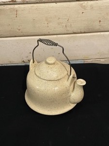 Pottery Basket, teapot, Bear figures, ceramic Noahs Ark