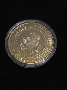 Commemorative President Trump Coin