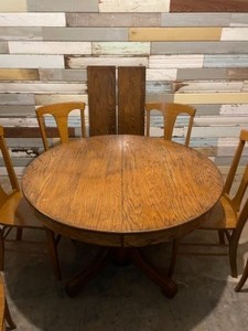 Antique Table with 2 leaves and 6 chairs