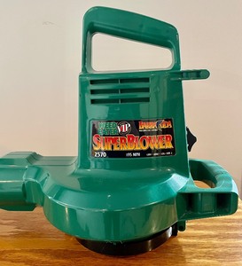 lot 312 image: Barracuda Electric Super Blower