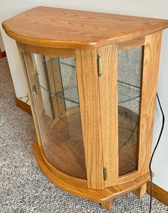 lot 315 image: Petite Curio Cabinet