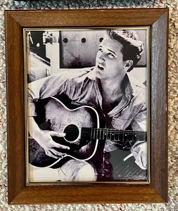 lot 310 image: Framed Elvis Prints