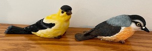 lot 194 image: Cute Resin Birds
