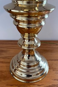 lot 192 image: Classy Table Lamp with a Golden Base