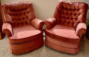 lot 178 image: Pair of Les Brown Chair Company Swivel Chairs and Ottoman
