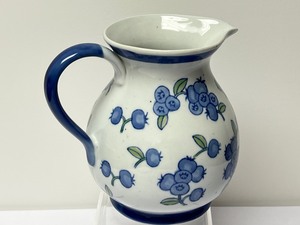 lot 262 image: April Cornell Blueberry Pitcher
