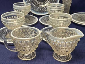 lot 257 image: Variety of Vintage Moonstone Glassware Items