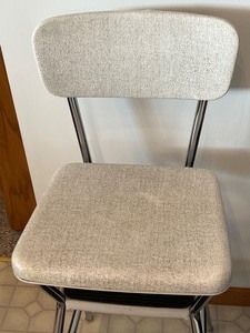 lot 234 image: Vintage Costco Step Stool