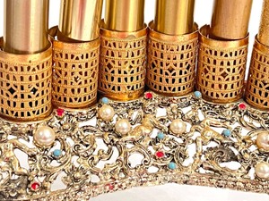 lot 224 image: Vintage Vanity Lipstick Holder and Trinket Box