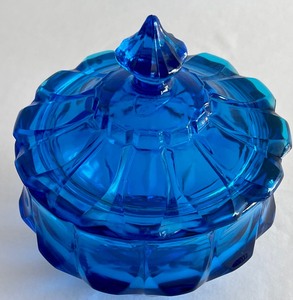 lot 17 image: Fenton Art Glass Valencia Blue Glass Lidded Candy Dish