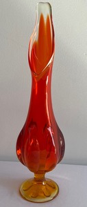 lot 5 image: Vintage Viking Swung Petal Orange Yellow Amberina Ribbed Scalloped Vase