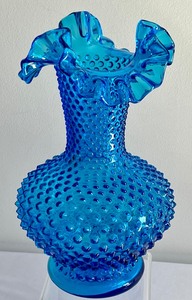 lot 8 image: Fenton Blue Hobnail Ruffled Edge Vase