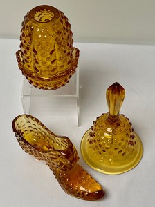 lot 293 image: Vintage Fenton Hobnail Amber Glassware Items Fairy Lamp, Fenton Shoe and Fenton Bell