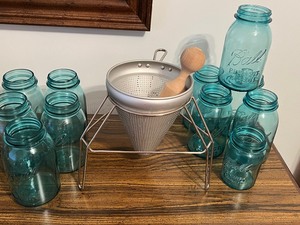 lot 284 image: Variety of Blue Ball Jars