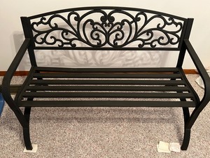 lot 289 image: Decorative Garden Bench