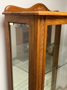 lot 270 image: Beautiful Display Cabinet