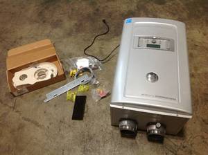 Rheem Performance Platinum 11 GPM Natural Gas High Efficiency Indoor Recirculating Tankless Water Heater (unchecked)