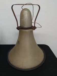 lot 2 image: Vintage Horn or Siren