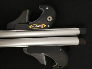 lot 10 image: CargoLoc Roof Rack
