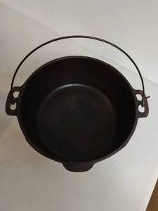 lot 41 image: Cast Iron Pot