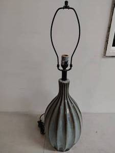 lot 63 image: Table Lamp