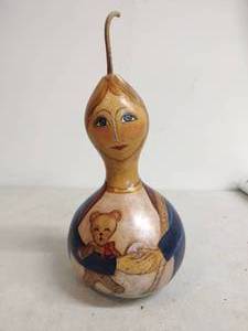 lot 91 image: Gourd Doll