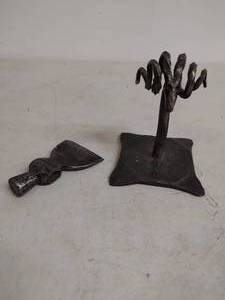 lot 97 image: Hatchet Head & Sculpture
