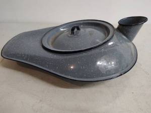 lot 104 image: Bed Pan