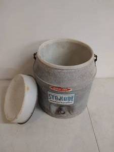 lot 12 image: Vintage Metal Water Cooler or Drink Dispenser