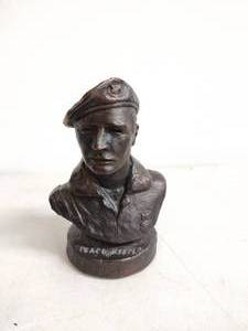 lot 24 image: Military Bust