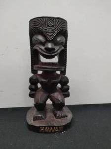 lot 27 image: Wood Tiki Sculpture