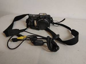 lot 4 image: Sony Cyber-Shot Camera