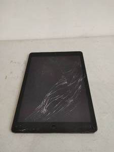 lot 8 image: iPad