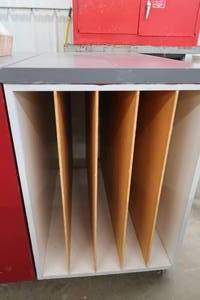ROLLING SLOTTED COUNTERCABINENT