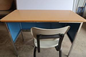 WOOD LOOK TOPPED METAL DESK AND CHAIR