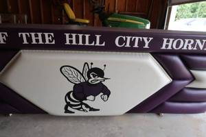 SCORING TABLE WITH BUMPER PADDED FRONT PANEL