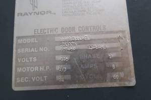 RAYNOR GARAGE DOOR OPENER