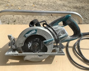 Makita Magnesium Saw