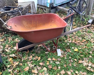 Wheelbarrel