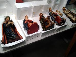 lot 133 image: Religious Statue Lot with Mary, Jos...