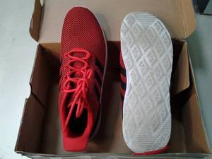 lot 184 image: Mens size 13 Adidas Questar Flow NX...