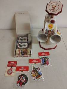 lot 15 image: Collection of Campbells Kids Items