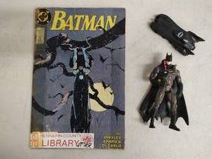 lot 4 image: Batman DC Comic, Figurine, and Car