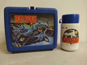 lot 35 image: 1991 Batman Lunchbox and Thermos