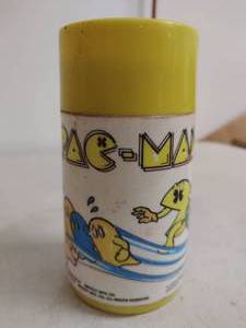 lot 37 image: 1980 Pac-Man Thermos