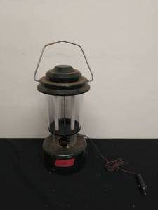 lot 92 image: Coleman Lantern