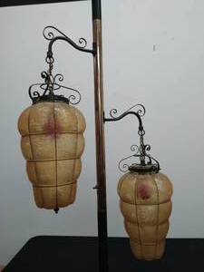 lot 146 image: Vintage 3 Way Tension Lamp