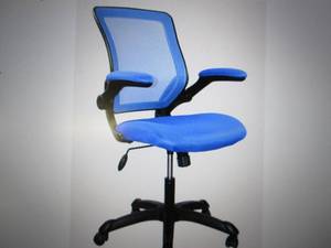 Techni Mobili Mesh Task Chair...