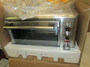 counter top oven powers on ...